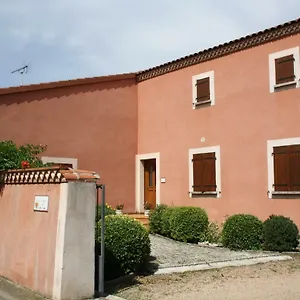 https://le-patio.hotels-rhonealpes.com