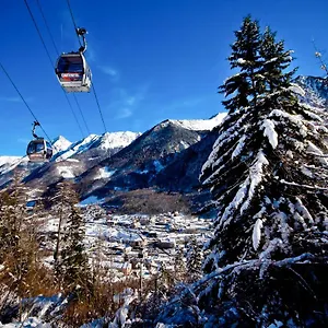 https://cauterets-nid-douillet-renove.midi-pyreneeshotels.com
